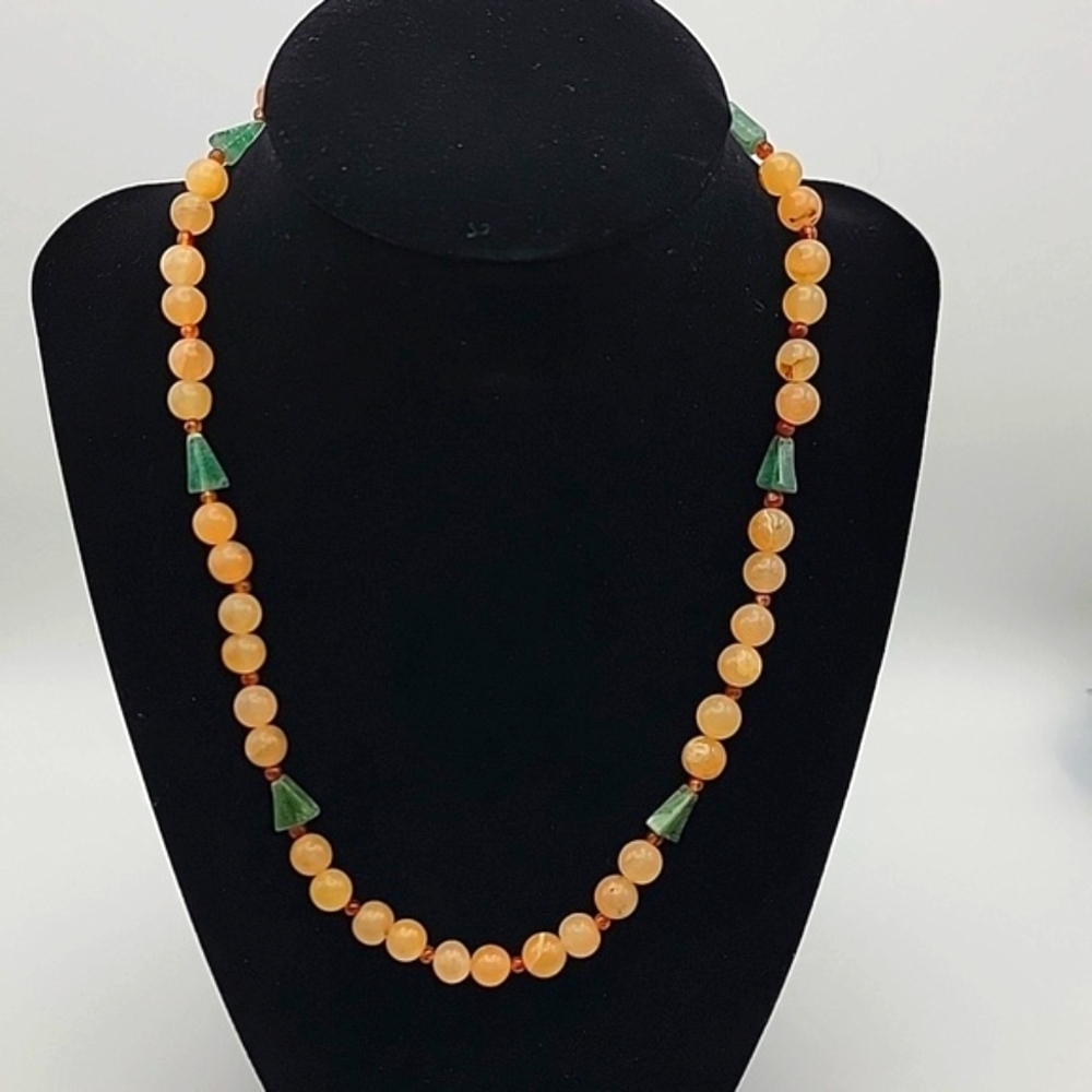 Orange Aventurine Carnelian Cut Green Fluorite Stranded 142 Cts Beaded Necklace